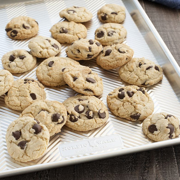 Prism 9x13 Rectangular Cake Pan